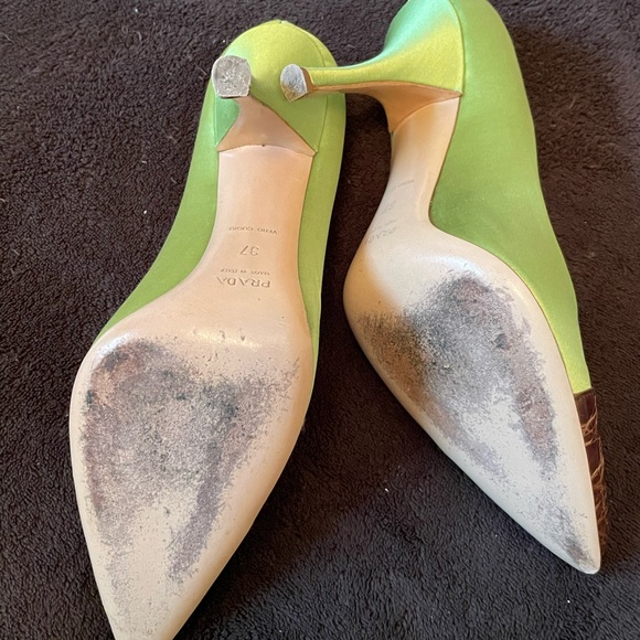 Preowned Prada 4” stilettos - size 37 brown/green, leather soles & tip - Picture 4 of 4